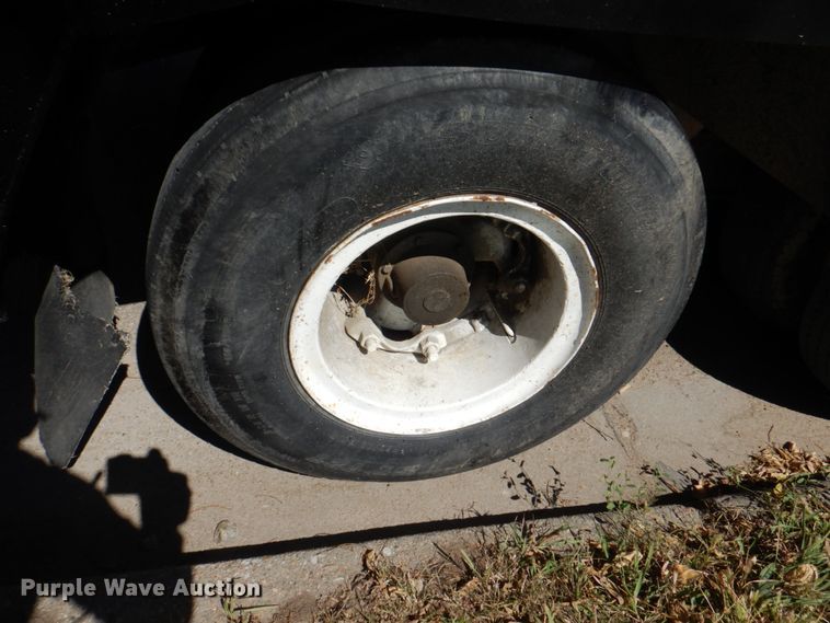 image for item DL0170 1978 Load King  drop deck equipment trailer