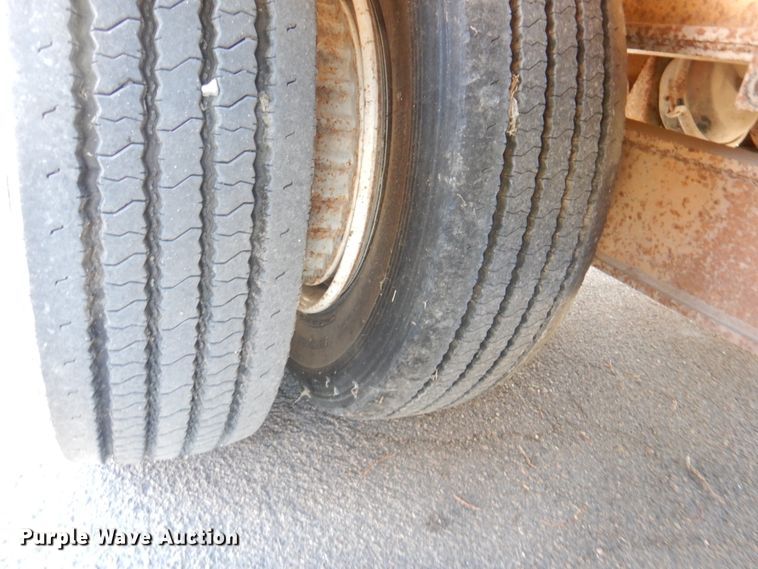 image for item DL0170 1978 Load King  drop deck equipment trailer