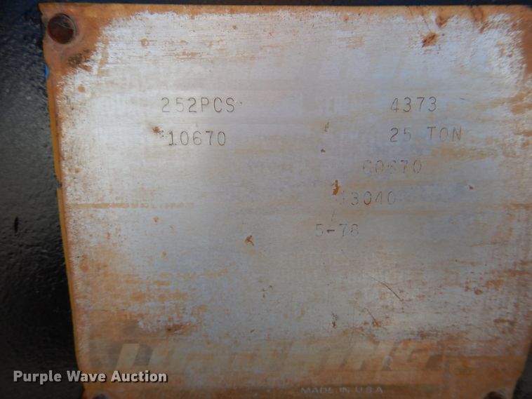 image for item DL0170 1978 Load King  drop deck equipment trailer