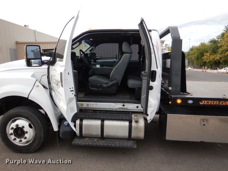 image for item DL3175 2017 Ford F650 Super Duty  rollback truck