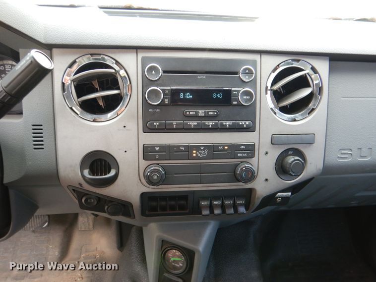 image for item DL3175 2017 Ford F650 Super Duty  rollback truck