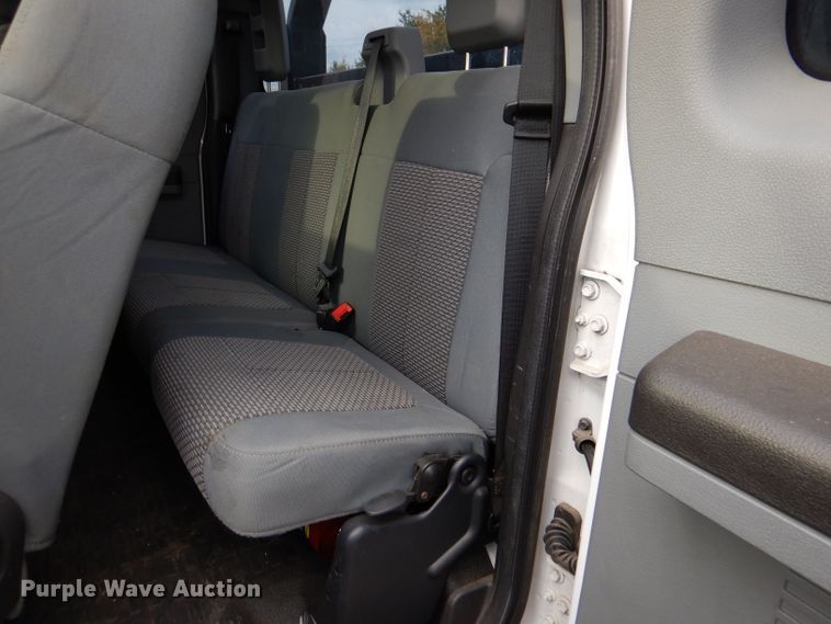 image for item DL3175 2017 Ford F650 Super Duty  rollback truck