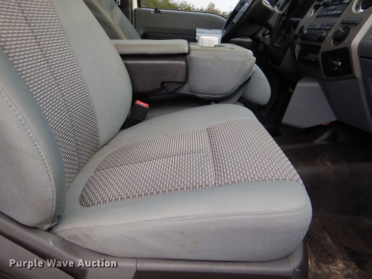 image for item DL3175 2017 Ford F650 Super Duty  rollback truck