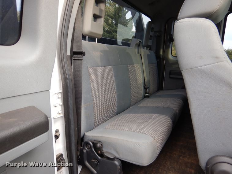 image for item DL3175 2017 Ford F650 Super Duty  rollback truck