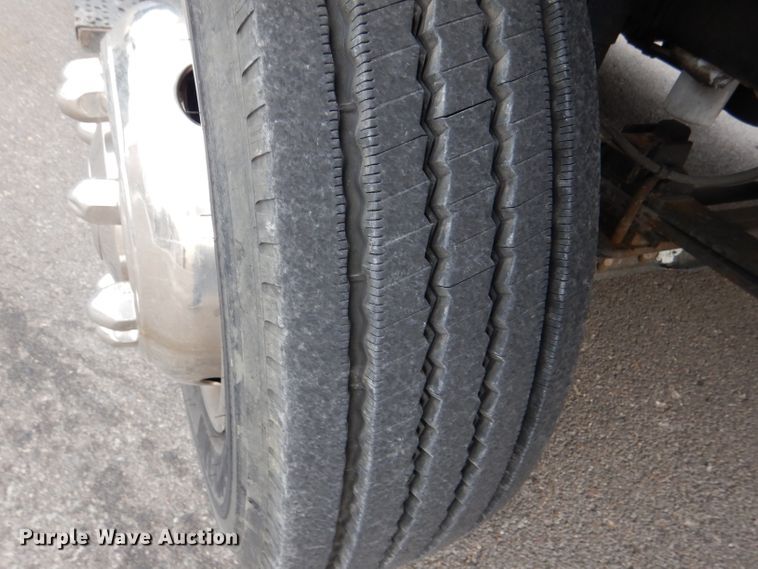 image for item DL3175 2017 Ford F650 Super Duty  rollback truck