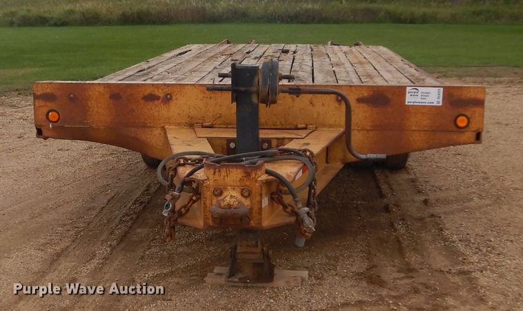 image for item DL6325 1992 Towmaster  equipment trailer