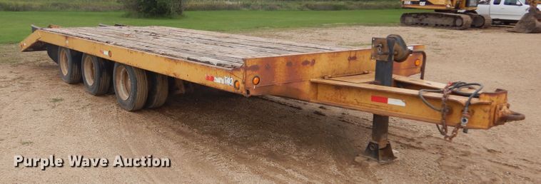 image for item DL6325 1992 Towmaster  equipment trailer