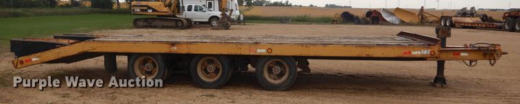 image for item DL6325 1992 Towmaster  equipment trailer