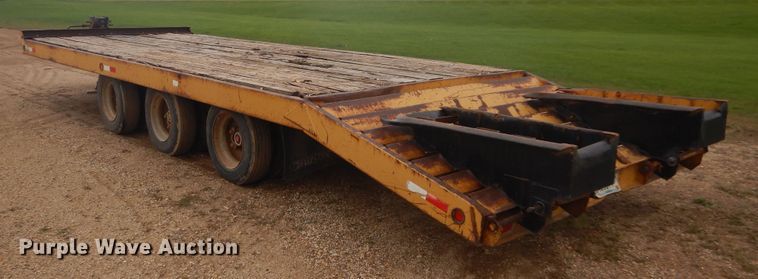 image for item DL6325 1992 Towmaster  equipment trailer