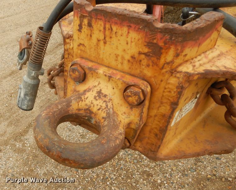 image for item DL6325 1992 Towmaster  equipment trailer