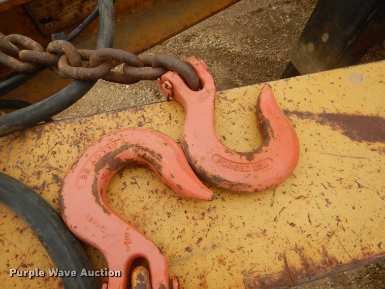 image for item DL6325 1992 Towmaster  equipment trailer