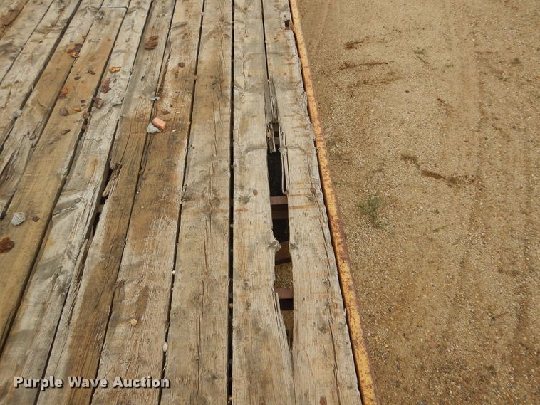 image for item DL6325 1992 Towmaster  equipment trailer