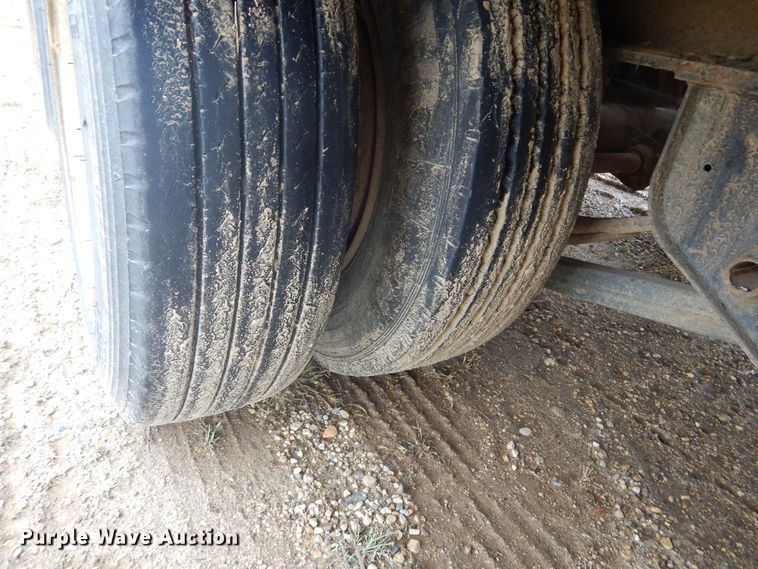 image for item DL6325 1992 Towmaster  equipment trailer