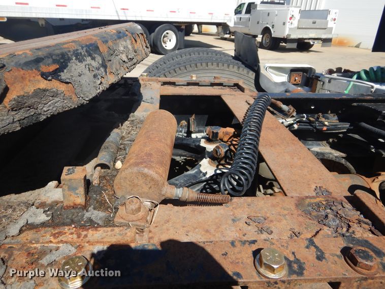 image for item DL6331 1999 Kenworth T600  semi truck