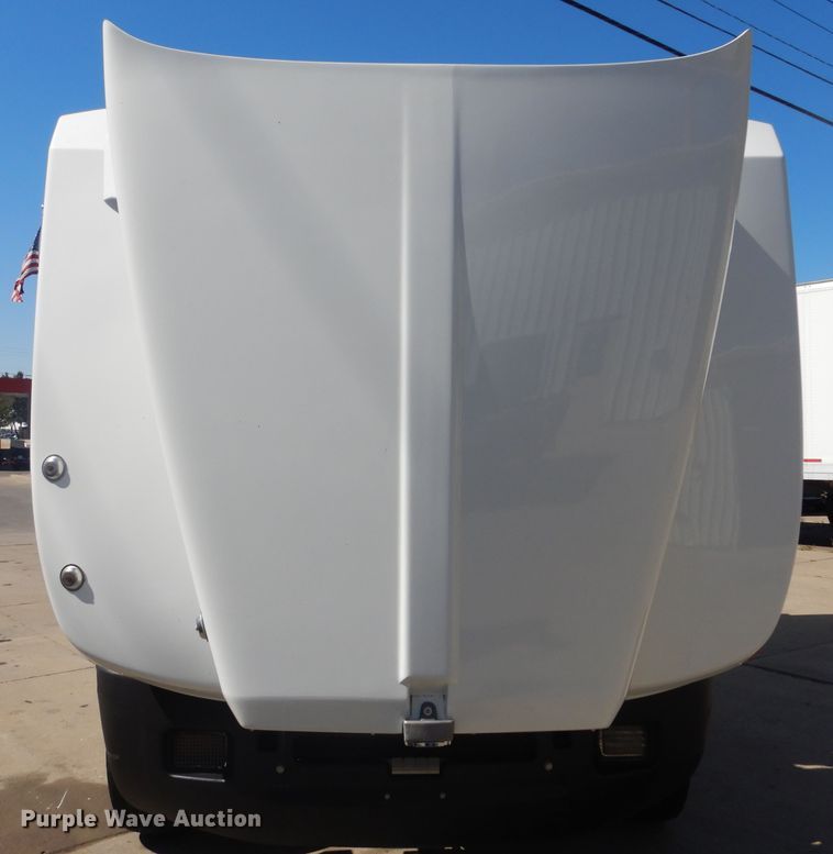 image for item DL6331 1999 Kenworth T600  semi truck