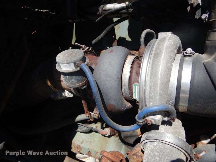 image for item DL6331 1999 Kenworth T600  semi truck