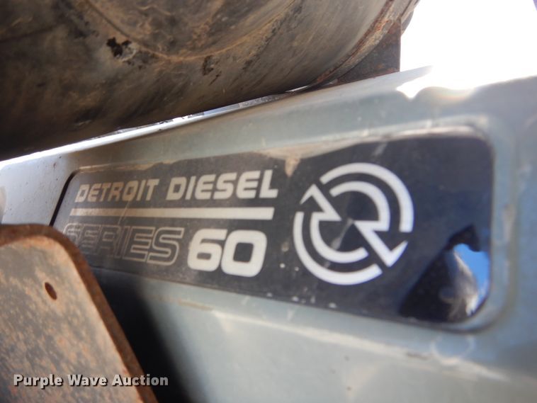 image for item DL6331 1999 Kenworth T600  semi truck