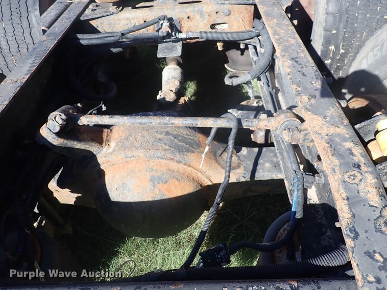 image for item DL7644 2010 Freightliner Columbia  semi truck