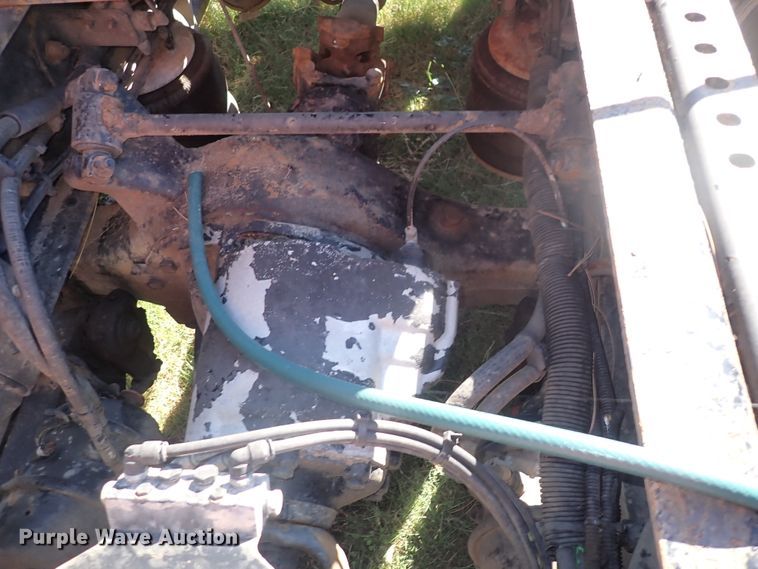 image for item DL7644 2010 Freightliner Columbia  semi truck