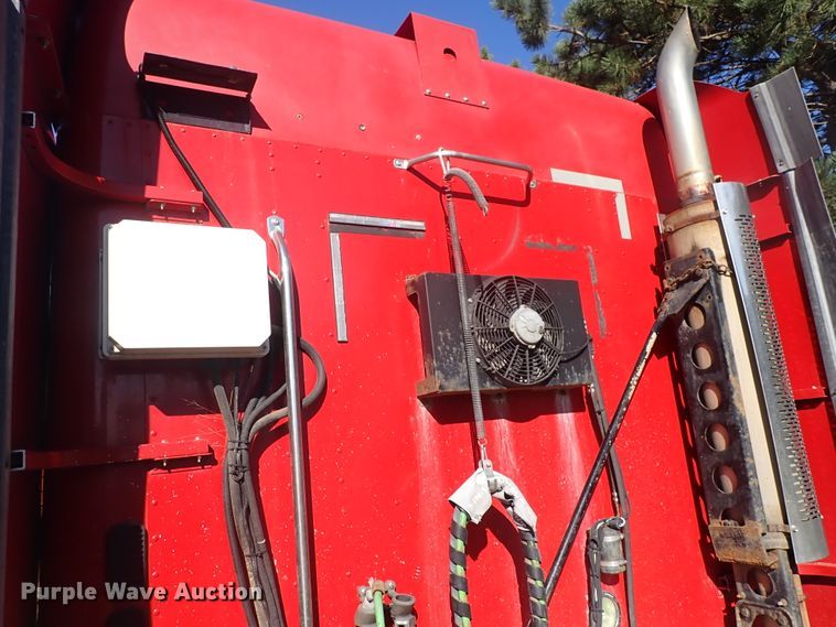 image for item DL7644 2010 Freightliner Columbia  semi truck