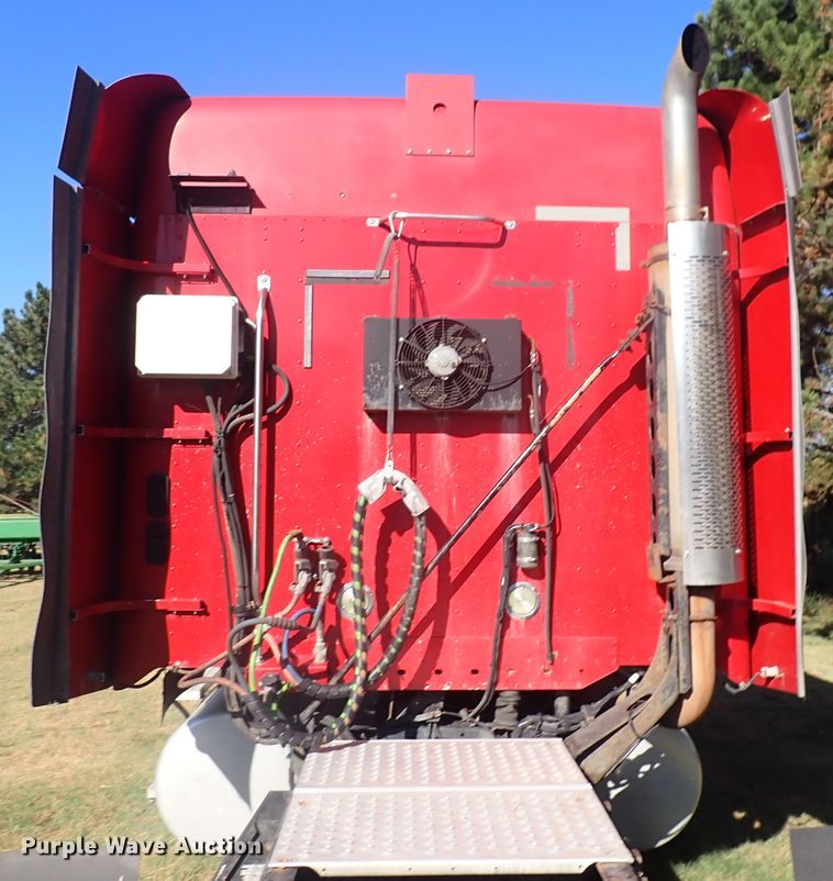 image for item DL7644 2010 Freightliner Columbia  semi truck