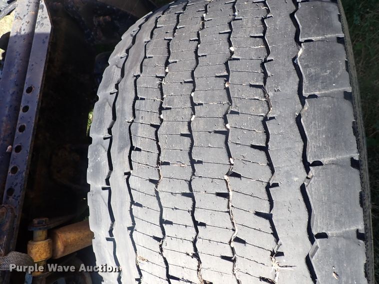 image for item DL7644 2010 Freightliner Columbia  semi truck