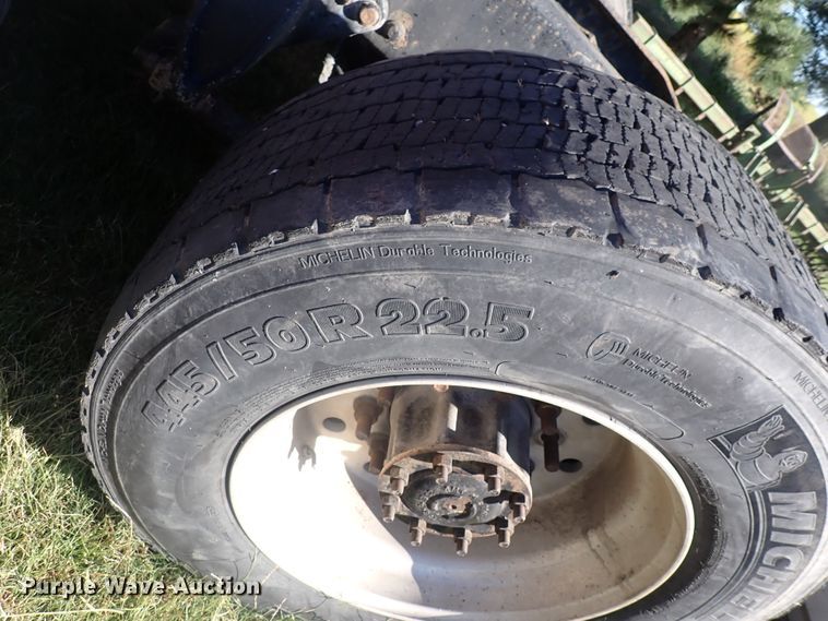 image for item DL7644 2010 Freightliner Columbia  semi truck