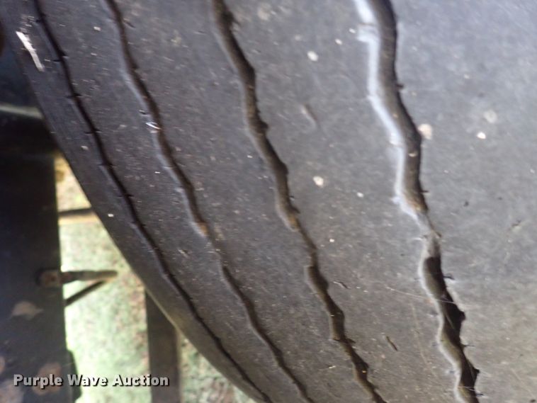 image for item DL7644 2010 Freightliner Columbia  semi truck