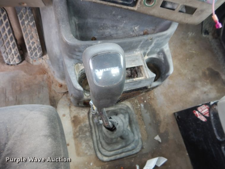 image for item DM4342 2002 Sterling A9500  semi truck