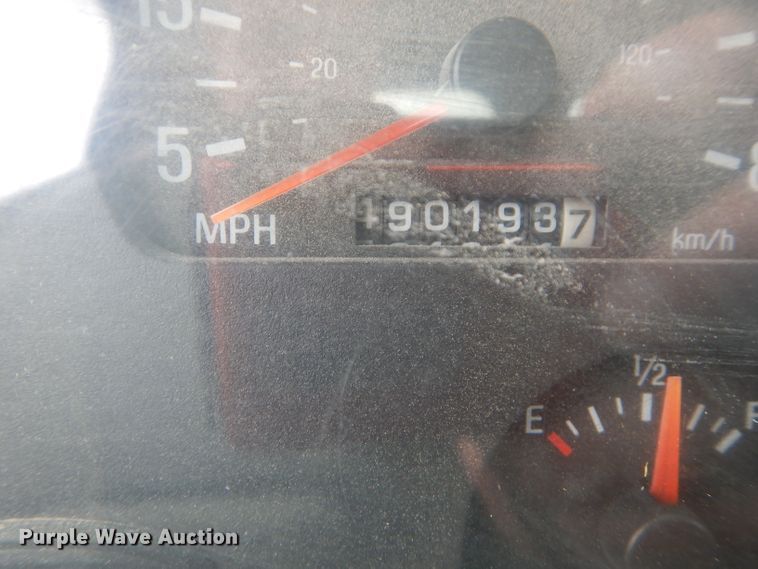 image for item DM4342 2002 Sterling A9500  semi truck