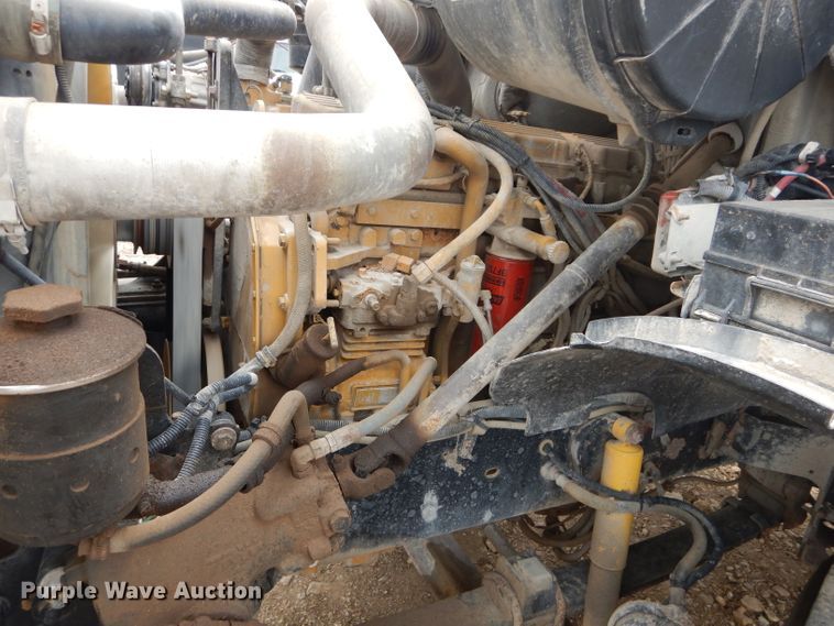 image for item DM4342 2002 Sterling A9500  semi truck