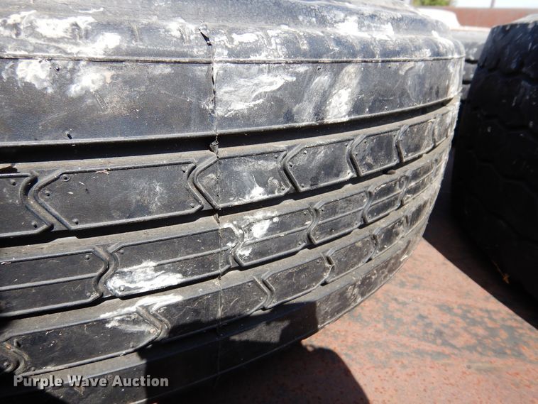 image for item DM5116 1997 Doonan  drop deck equipment trailer