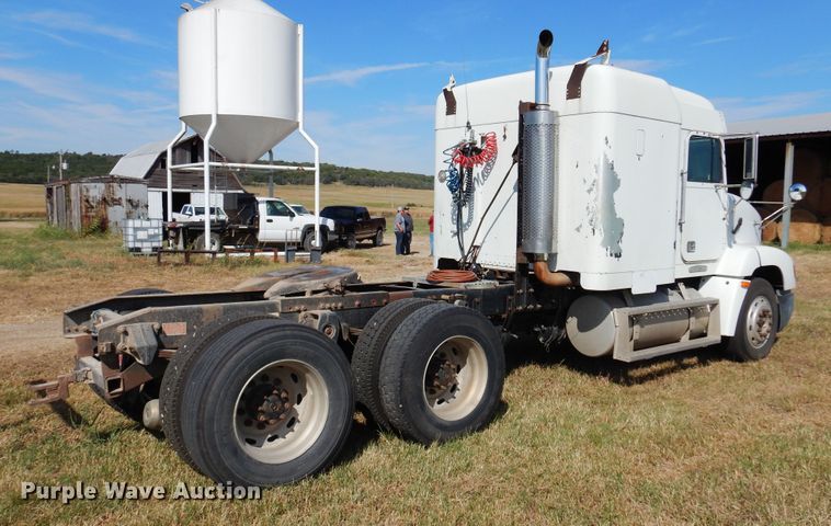 image for item DM5117 1996 Freightliner FLD112  semi truck