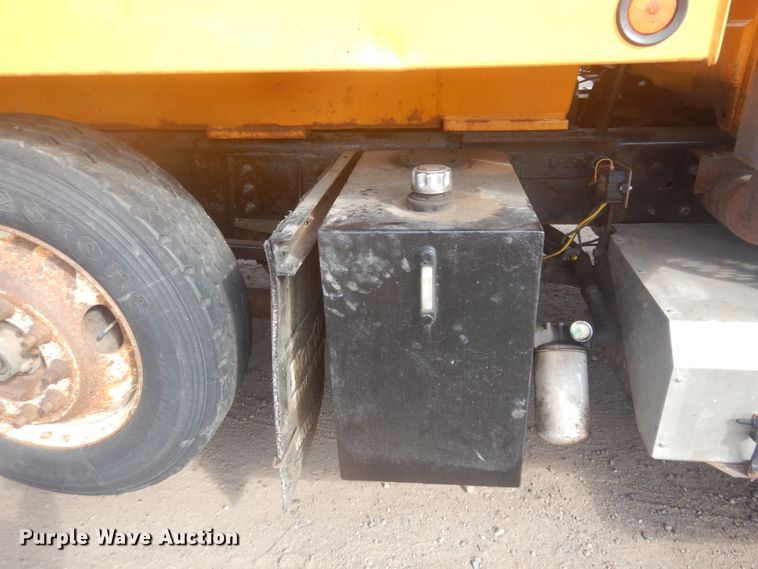 image for item DM5295 2007 International 7500  dump truck