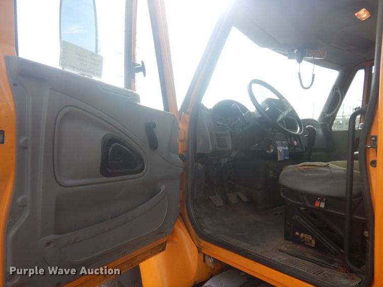 image for item DM5295 2007 International 7500  dump truck