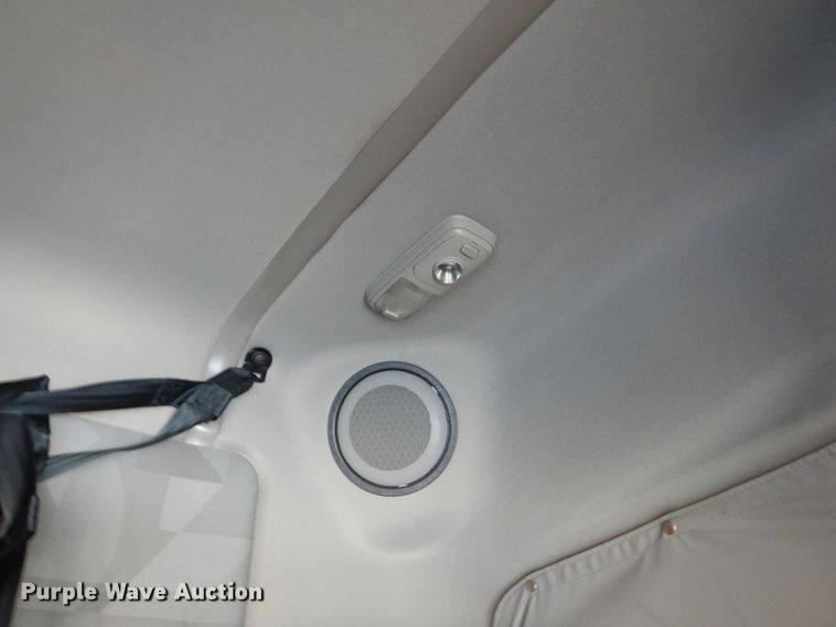 image for item DM6466 2012 Volvo VNL  semi truck