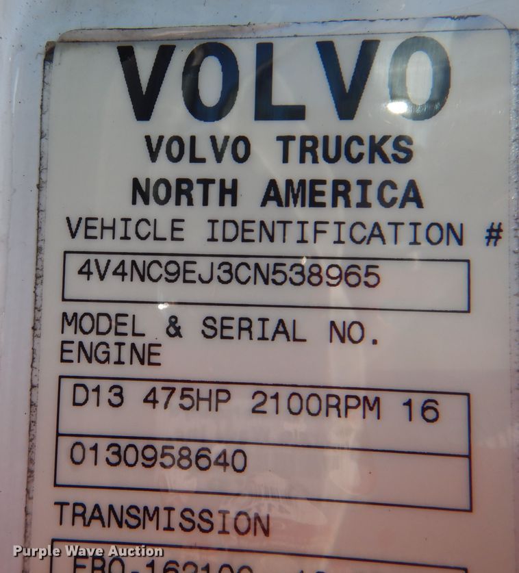 image for item DM6466 2012 Volvo VNL  semi truck