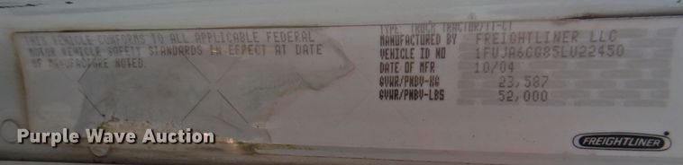 image for item DM8984 2005 Freightliner Columbia 120  semi truck