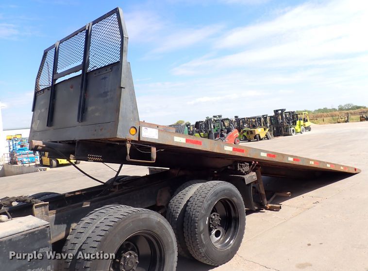 image for item DN2131 1990 Ford LN9000  rollback truck