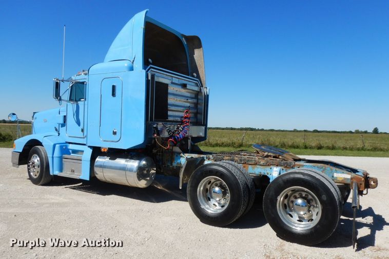 image for item HP9675 1996 Peterbilt 377  semi truck