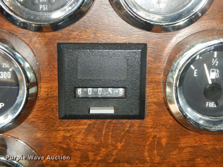 image for item HP9675 1996 Peterbilt 377  semi truck