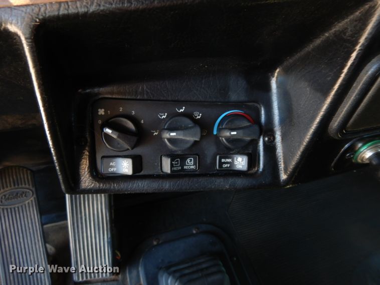 image for item HP9675 1996 Peterbilt 377  semi truck