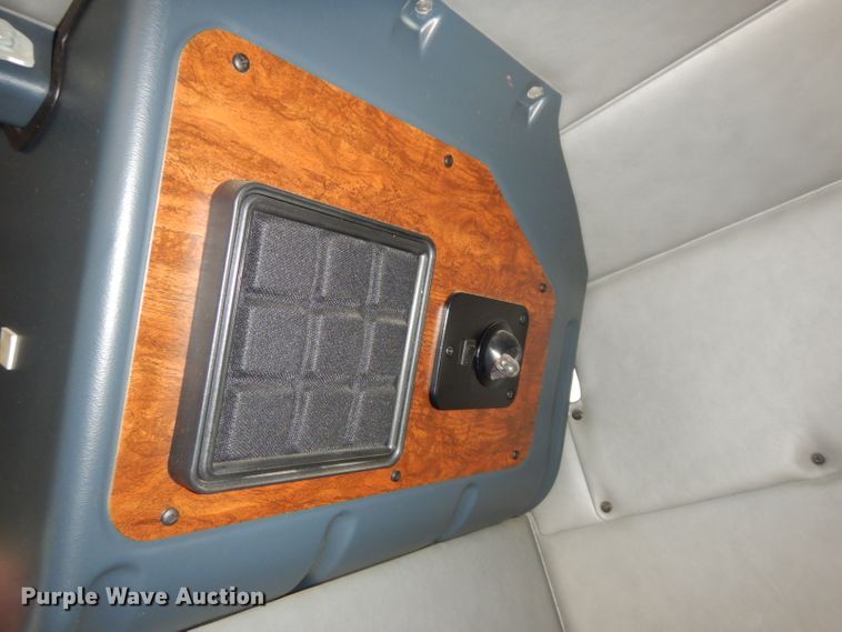 image for item HP9675 1996 Peterbilt 377  semi truck