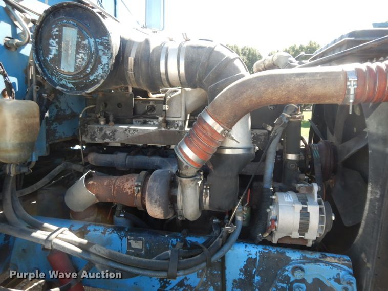 image for item HP9675 1996 Peterbilt 377  semi truck