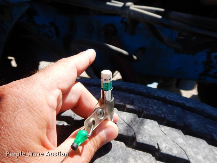 image for item HP9675 1996 Peterbilt 377  semi truck