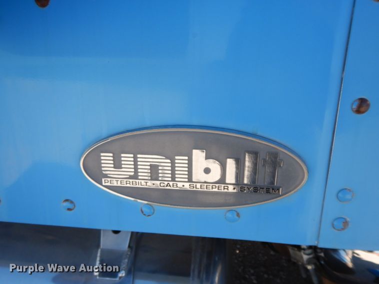 image for item HP9675 1996 Peterbilt 377  semi truck