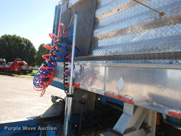 image for item HP9675 1996 Peterbilt 377  semi truck