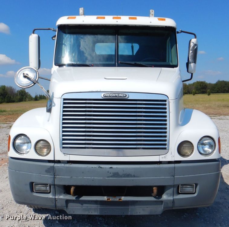 image for item HT9437 2001 Freightliner ST120  semi truck