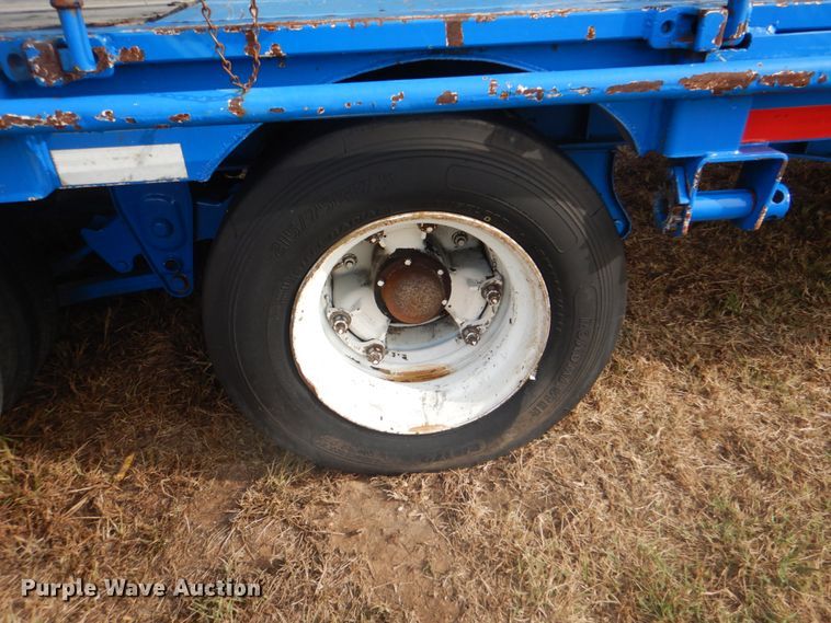 image for item HT9440 1997 McCord SD748/96  drop deck trailer