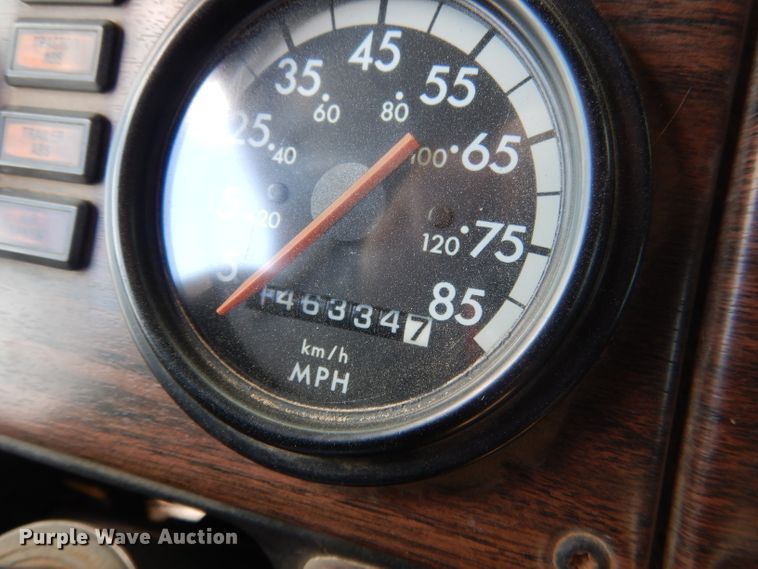 image for item HU9289 2000 Freightliner FLD 120  semi truck